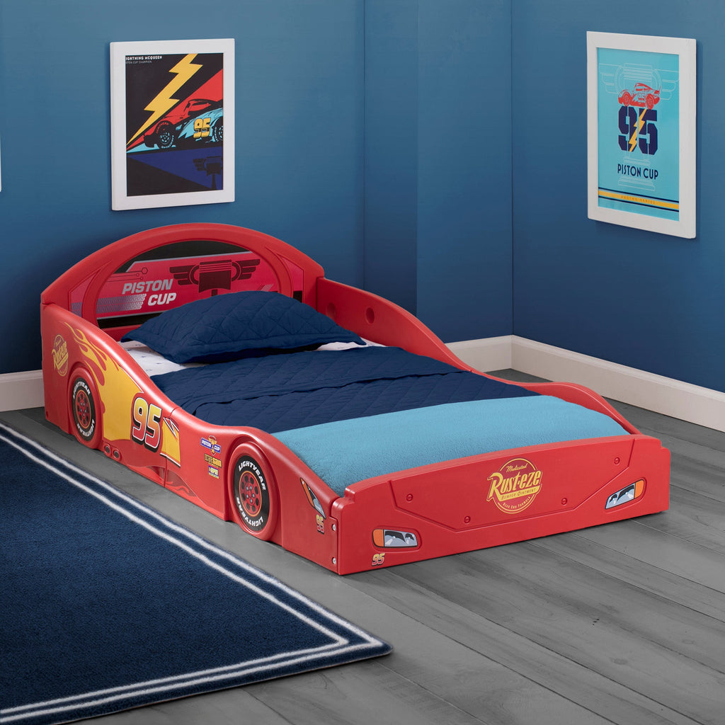 Cars Lightning McQueen Plastic Sleep and Play Toddler Bed