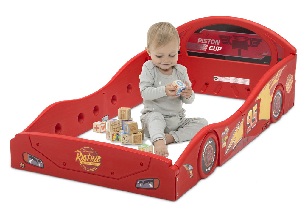 Cars Lightning McQueen Plastic Sleep and Play Toddler Bed