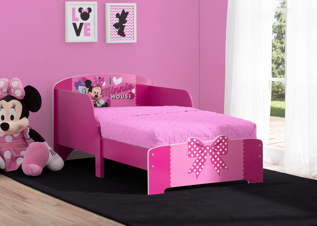 Minnie Mouse Wood Toddler Bed